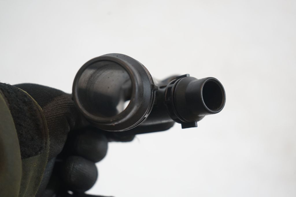 Engine coolant pipe/hose (6)