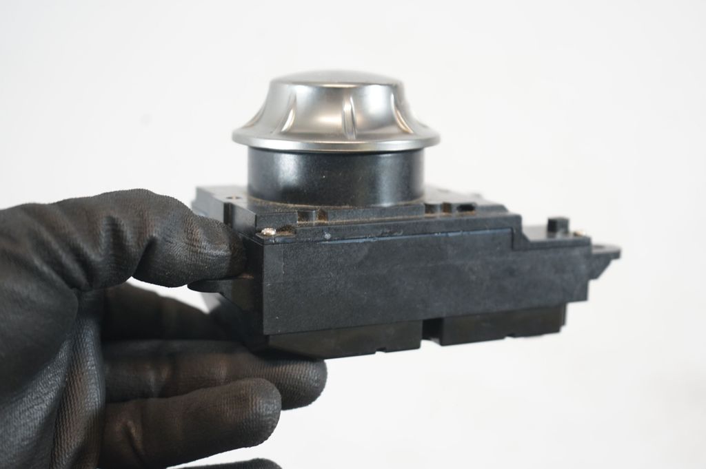 Head unit multimedia control (7)