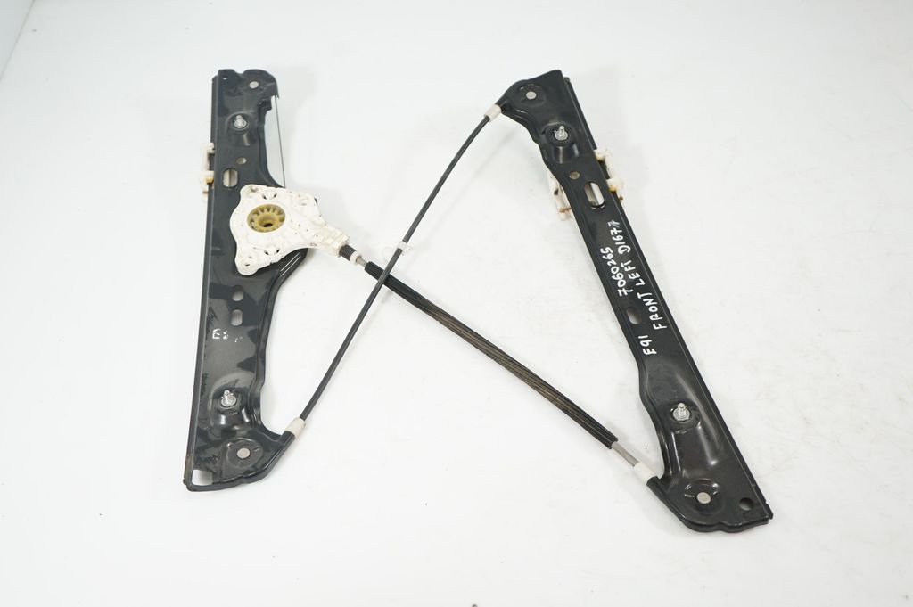 Front door window regulator with motor (4)