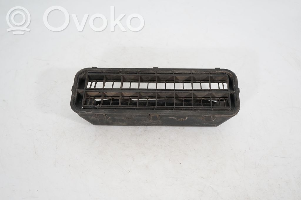 Quarter panel pressure vent (3)