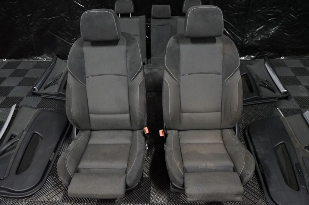Seat set (4)