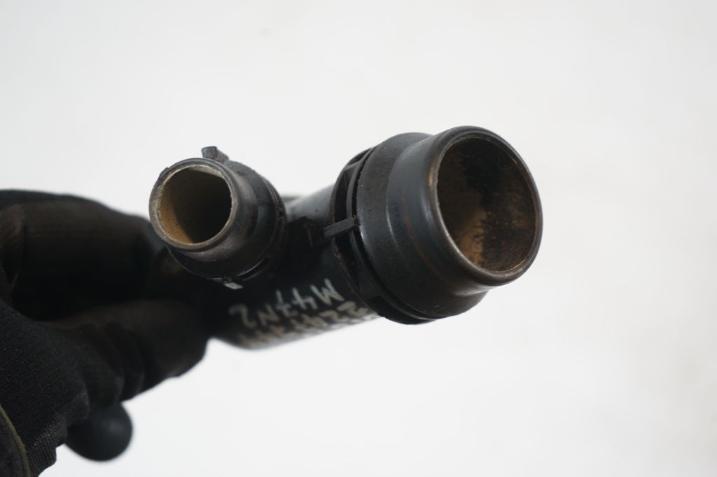 Engine coolant pipe/hose (7)