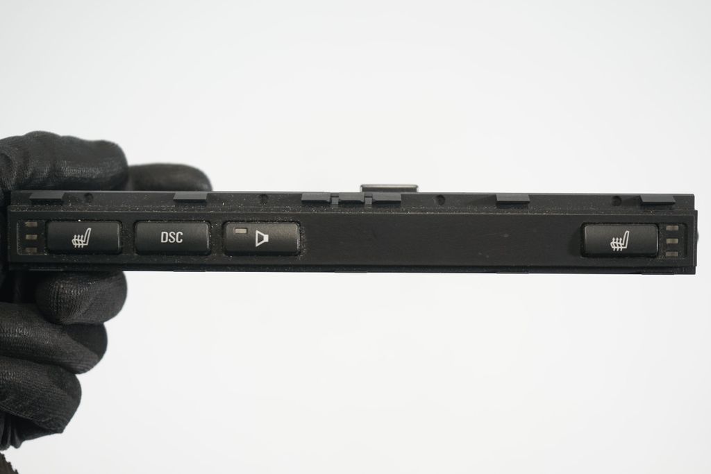 Seat heating switch (6)