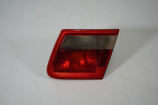 Tailgate rear/tail lights