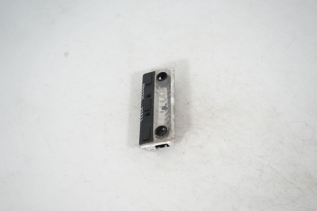 Front seat light (2)