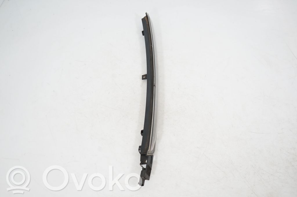 Third/center stoplight (4)