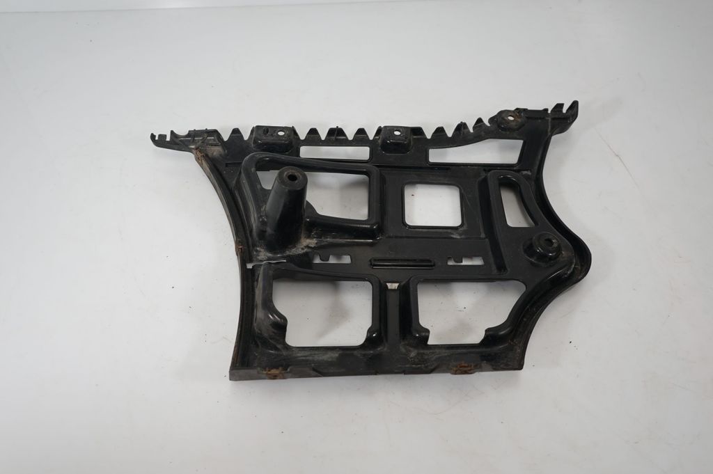 Rear bumper mounting bracket (5)