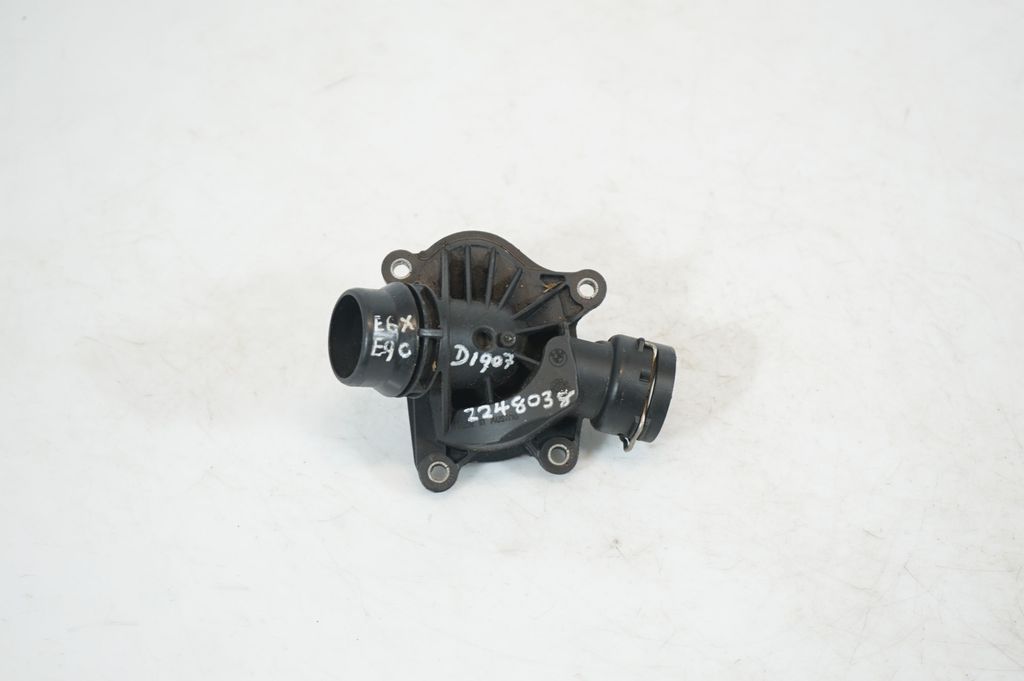 Thermostat/thermostat housing