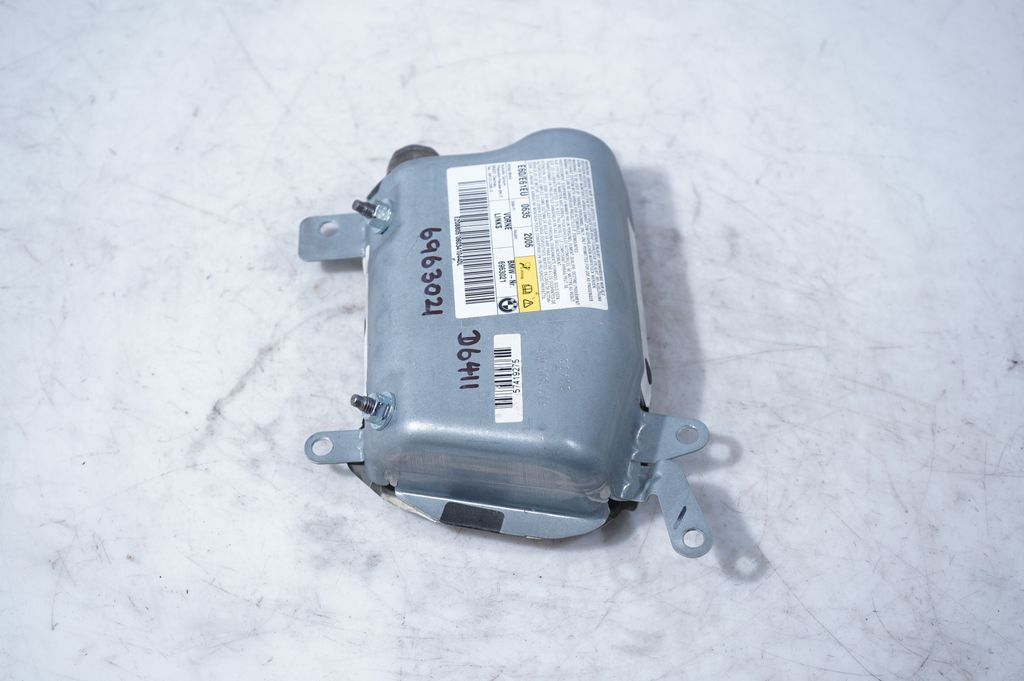 Front door airbag (2)