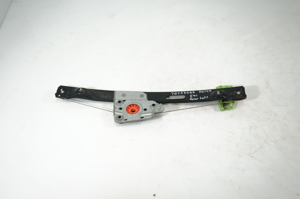 Rear door window regulator with motor