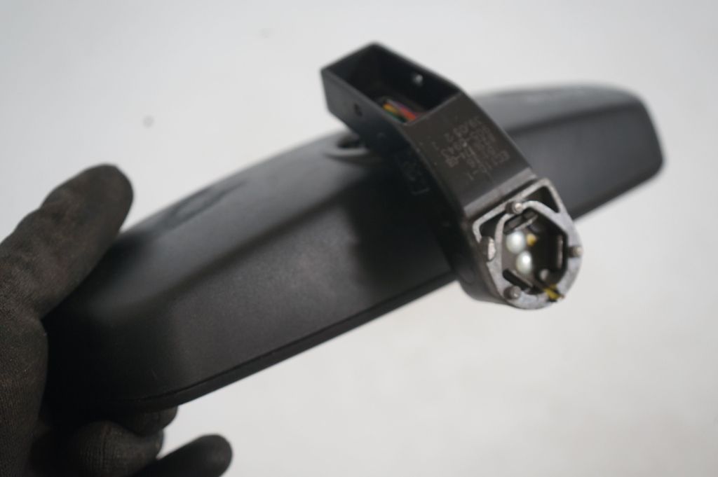 Rear view mirror (interior) (7)