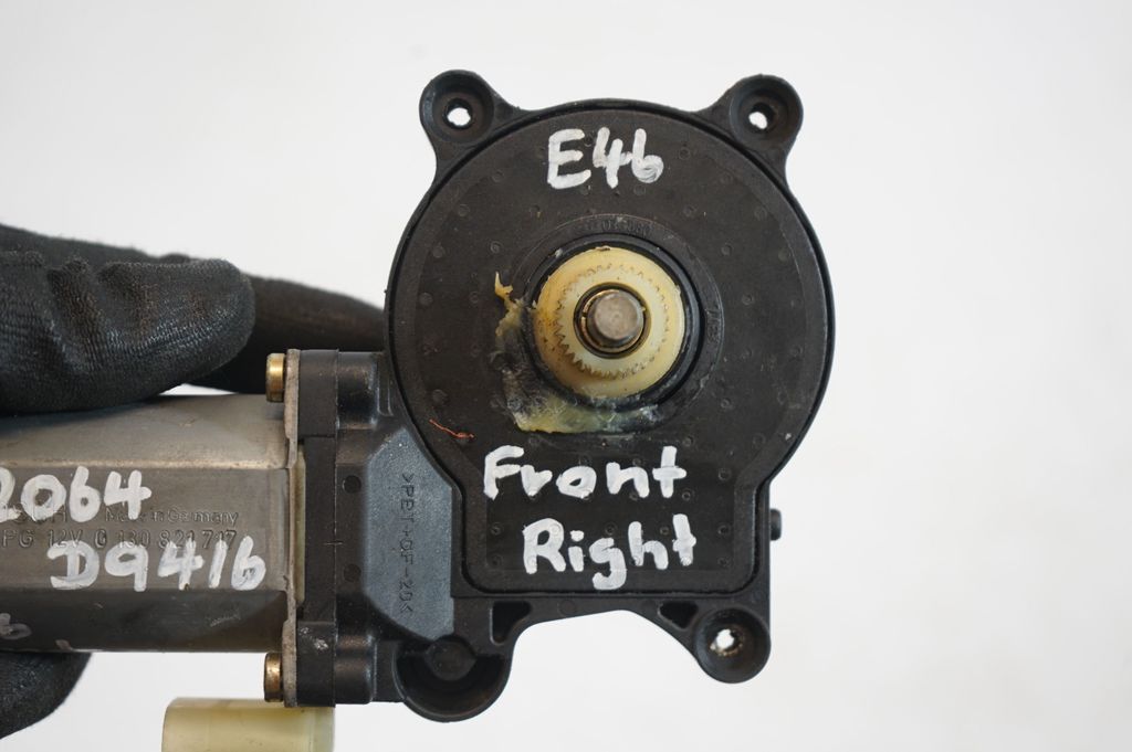Front door window regulator motor (7)