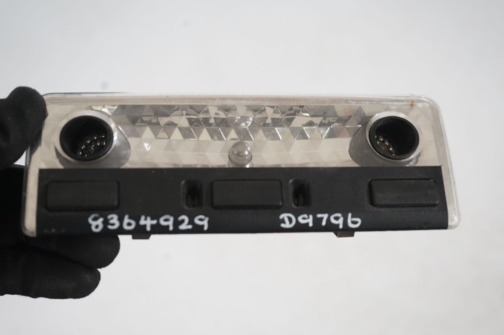 Front seat light (7)