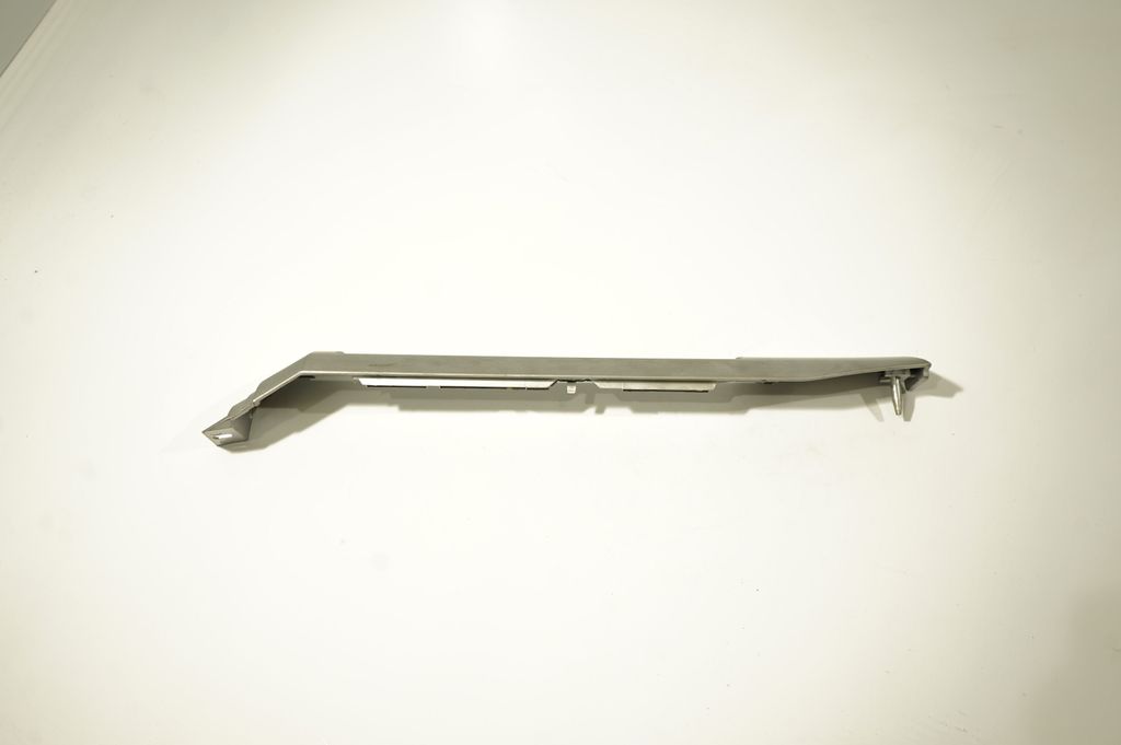 Dashboard glove box trim (3)