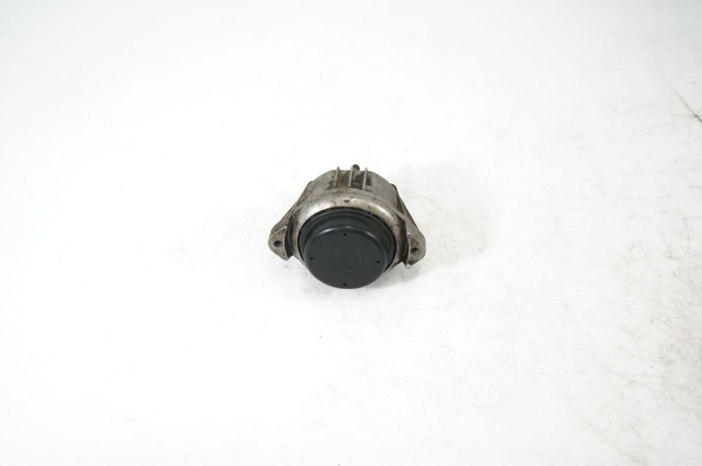 Engine mount bracket (3)