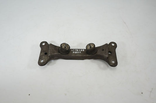 Gearbox mounting bracket