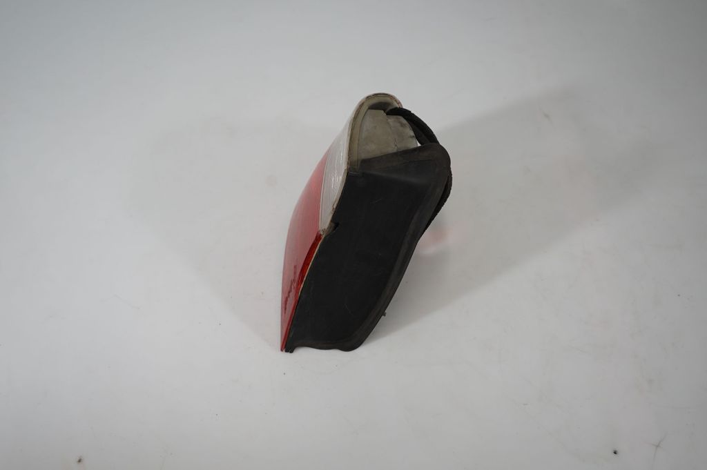 Rear/tail lights (2)