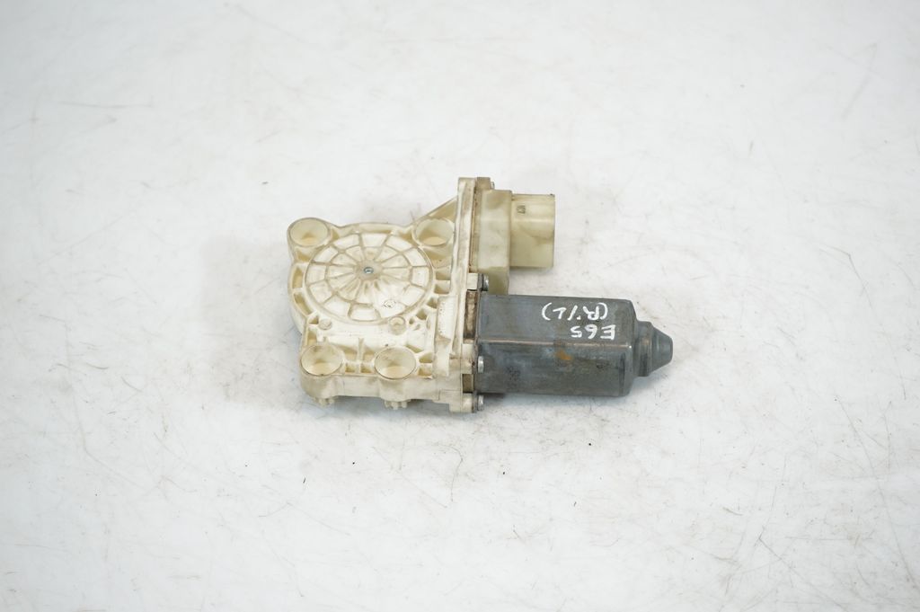 Rear door window regulator with motor (5)