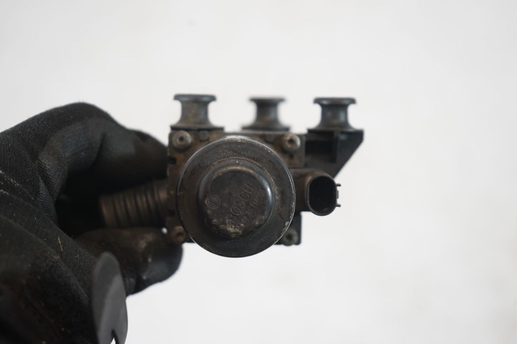 Coolant heater control valve (7)