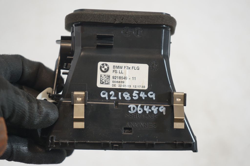 Dashboard side air vent grill/cover trim (8)