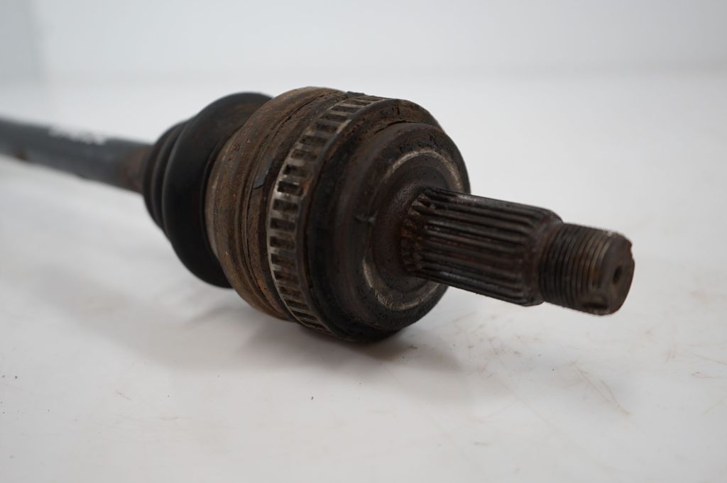 Rear driveshaft (4)