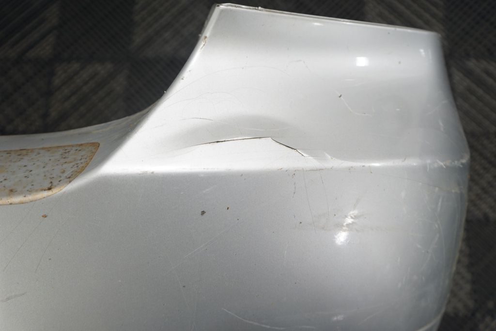Rear bumper (6)