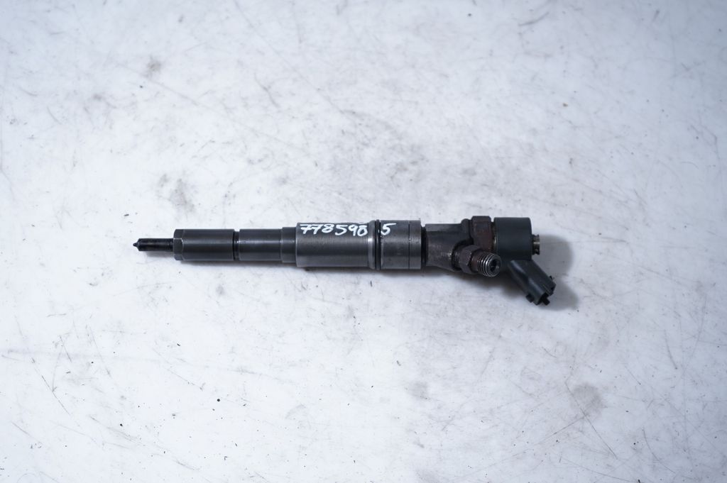 Fuel injector