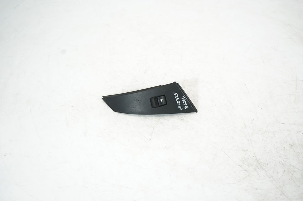 Electric window control switch (4)