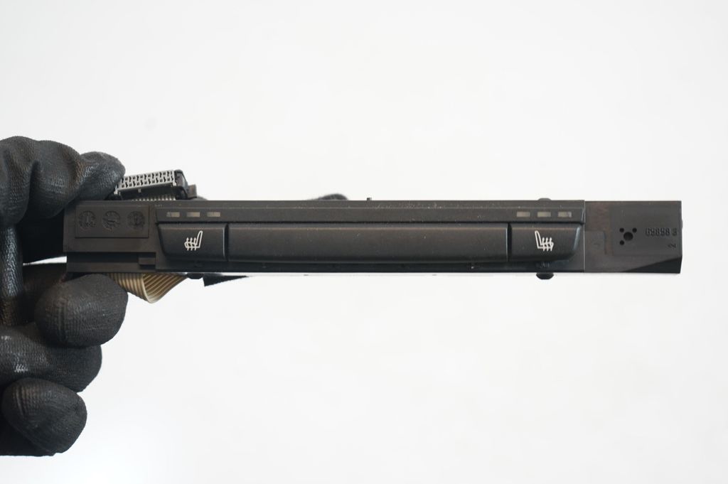 Seat heating switch (6)