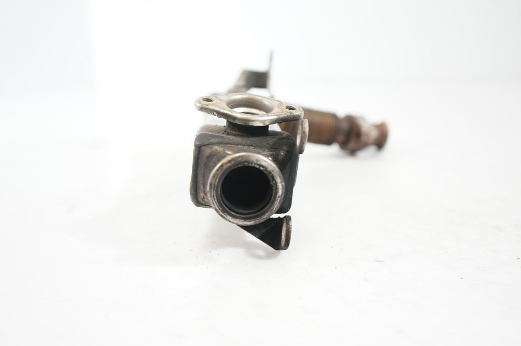 EGR valve cooler (10)
