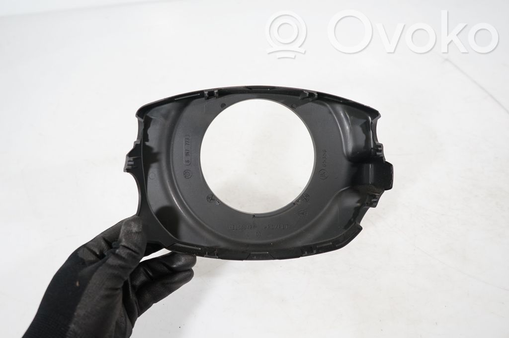 Steering wheel column trim (6)