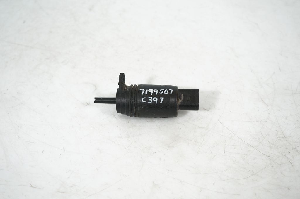 Windscreen/windshield washer pump