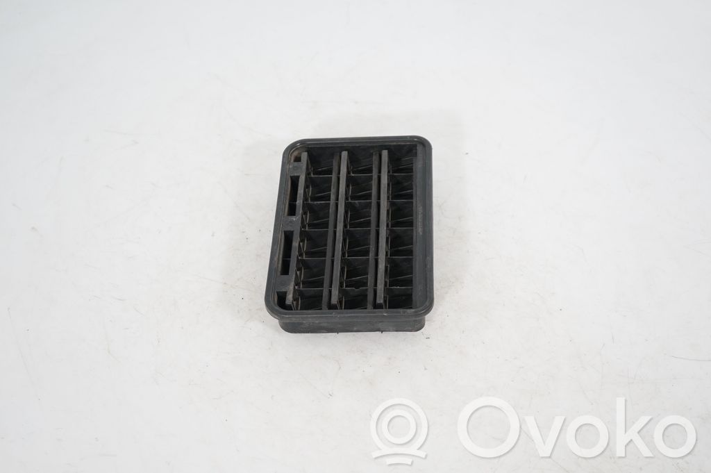 Quarter panel pressure vent (2)