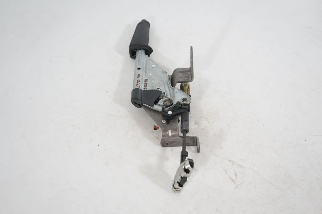 Handbrake/parking brake lever assembly (4)