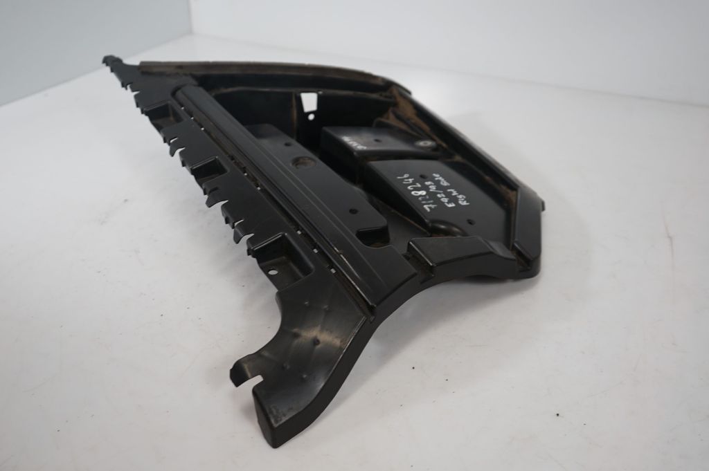 Rear bumper mounting bracket (6)