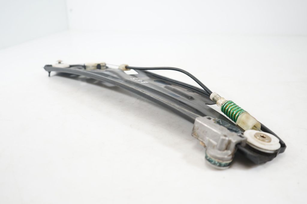 Rear door window regulator with motor (6)