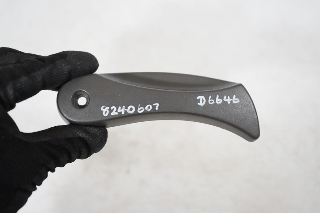 Engine bonnet (hood) release handle (7)