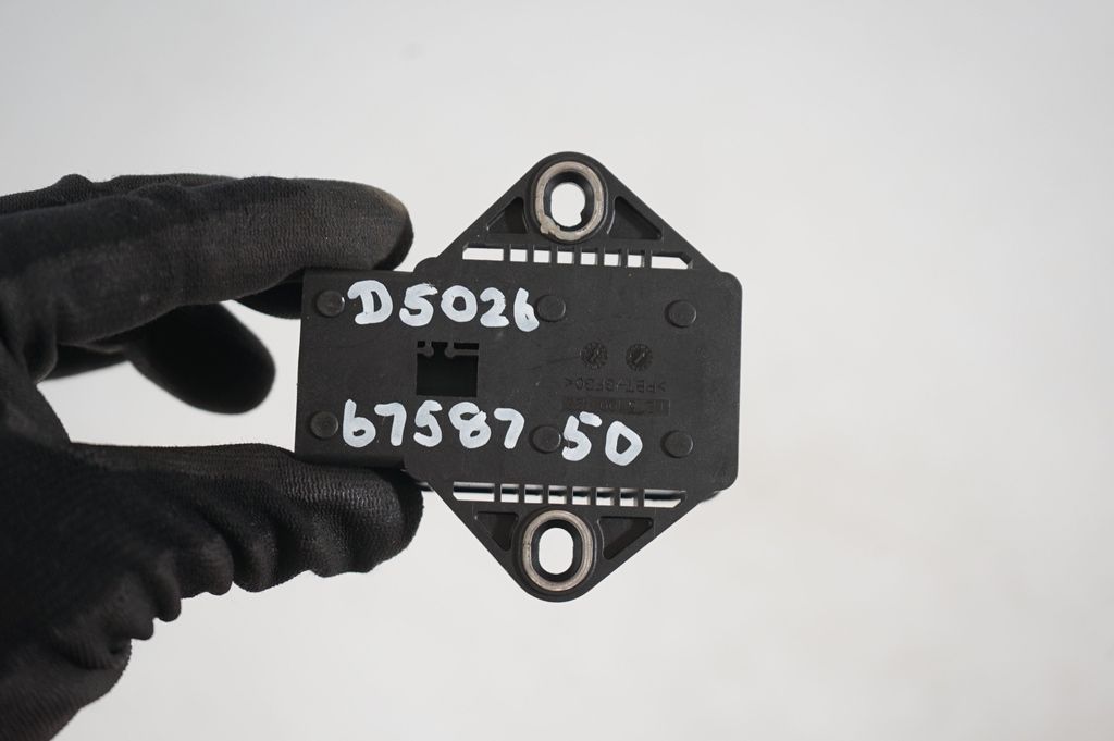 ESP acceleration yaw rate sensor (8)