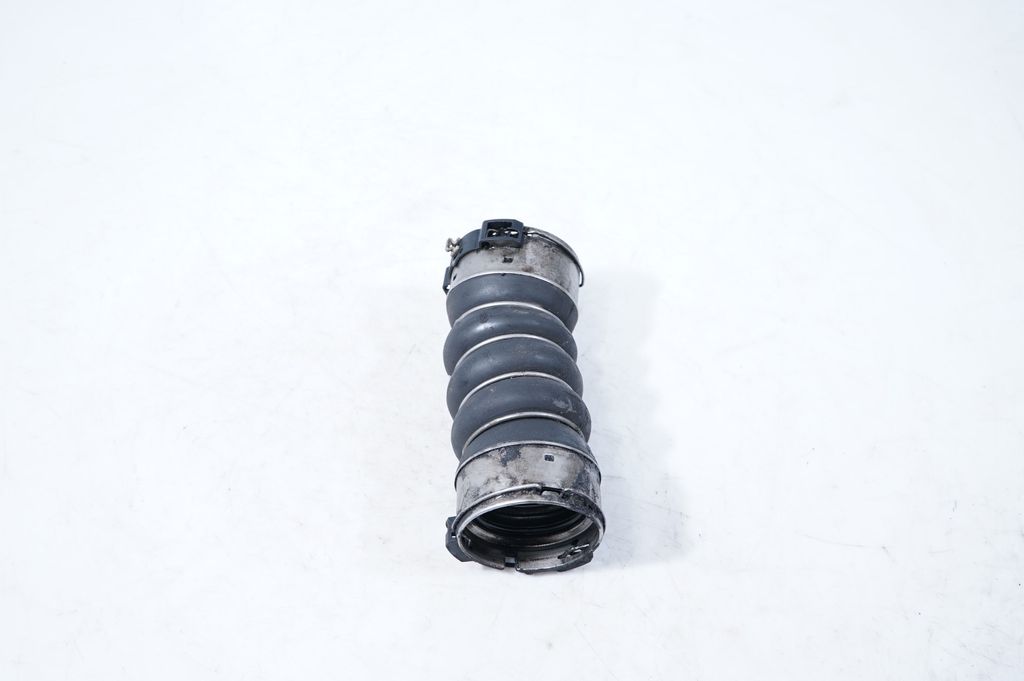 Intercooler hose/pipe (2)