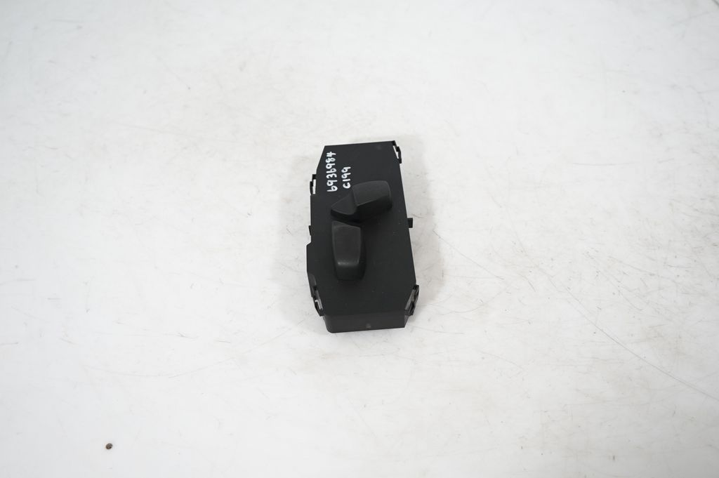 Seat control switch (4)