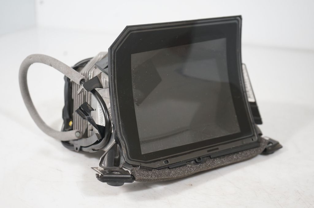 Head up display screen (7)