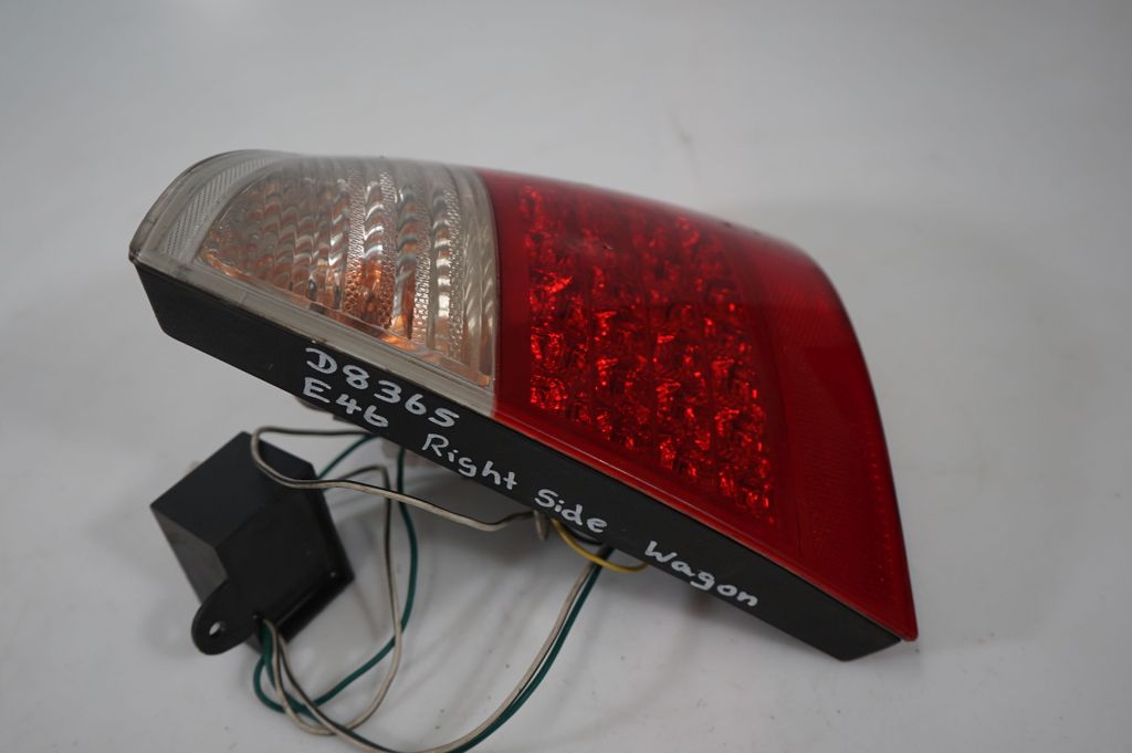 Rear/tail lights (8)