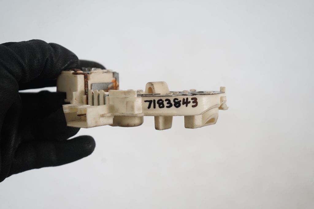 Rear/tail lights (8)