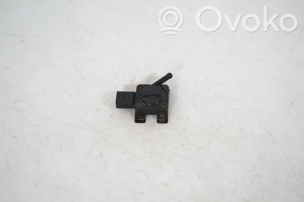 Exhaust gas pressure sensor (4)