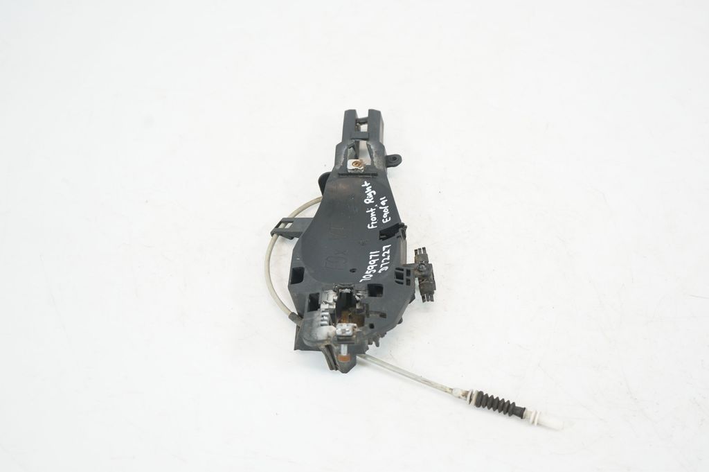 Front door exterior handle/bracket (4)