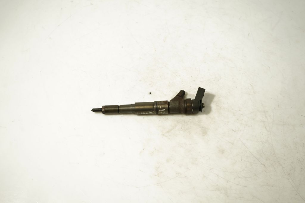 Fuel injector (4)