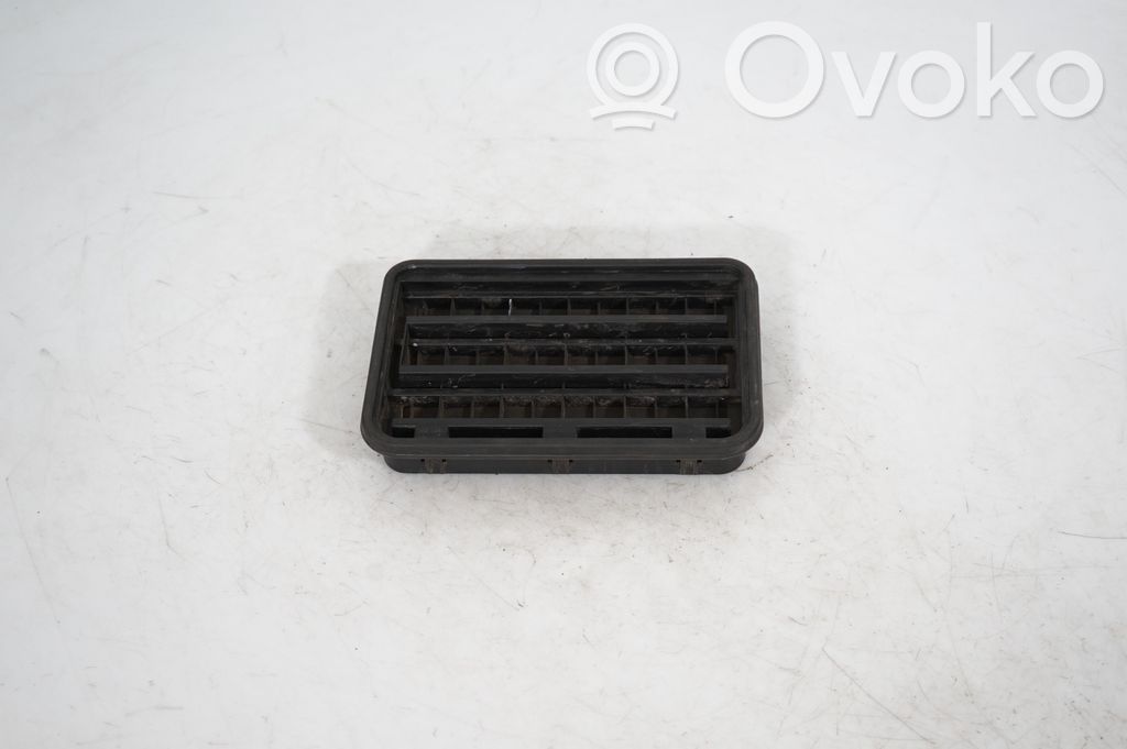 Quarter panel pressure vent (3)