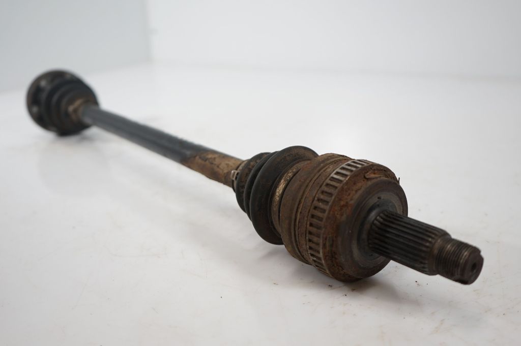 Rear driveshaft (5)