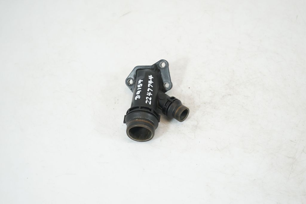 Engine coolant pipe/hose (4)