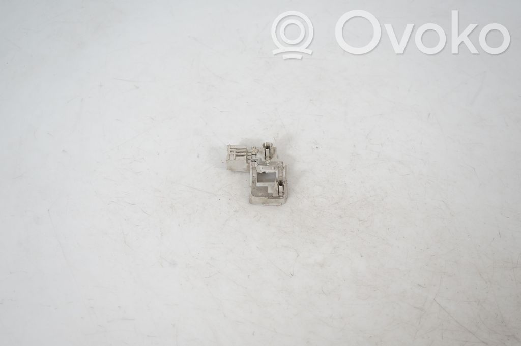 Tailgate rear/tail lights (4)